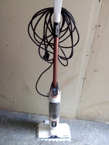 Shark SteamSpot vezetékes gőzfelmosó